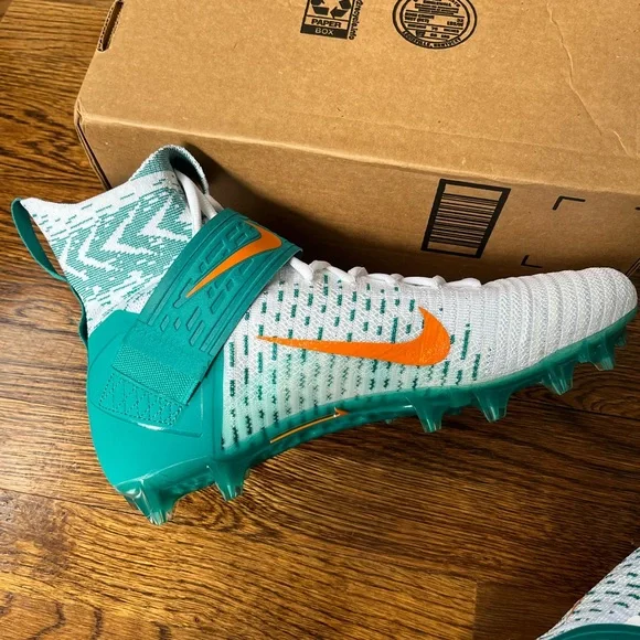 Miami dolphins football cleats deals